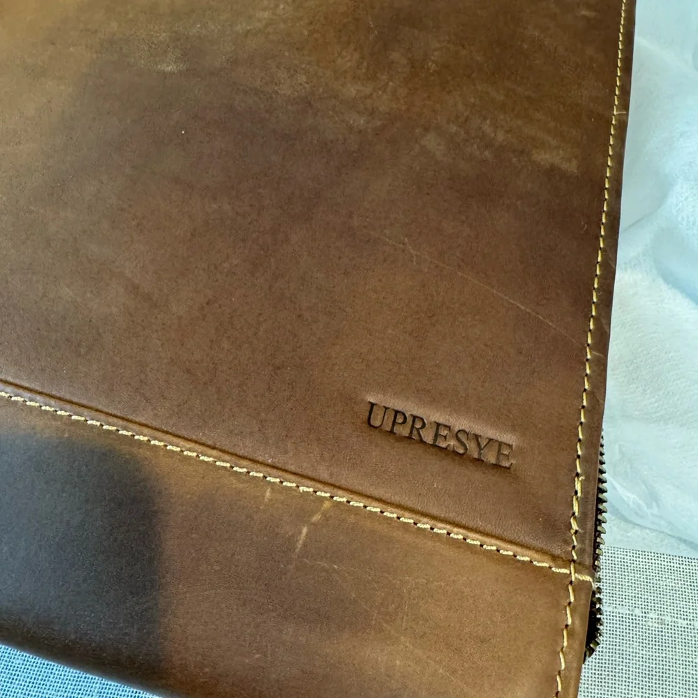 Brown Leather Zip Portfolio
